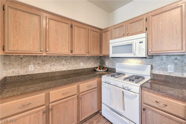 $249,900 | 10550 West Alexander Road, Unit 2066, Las Vegas, NV 89129