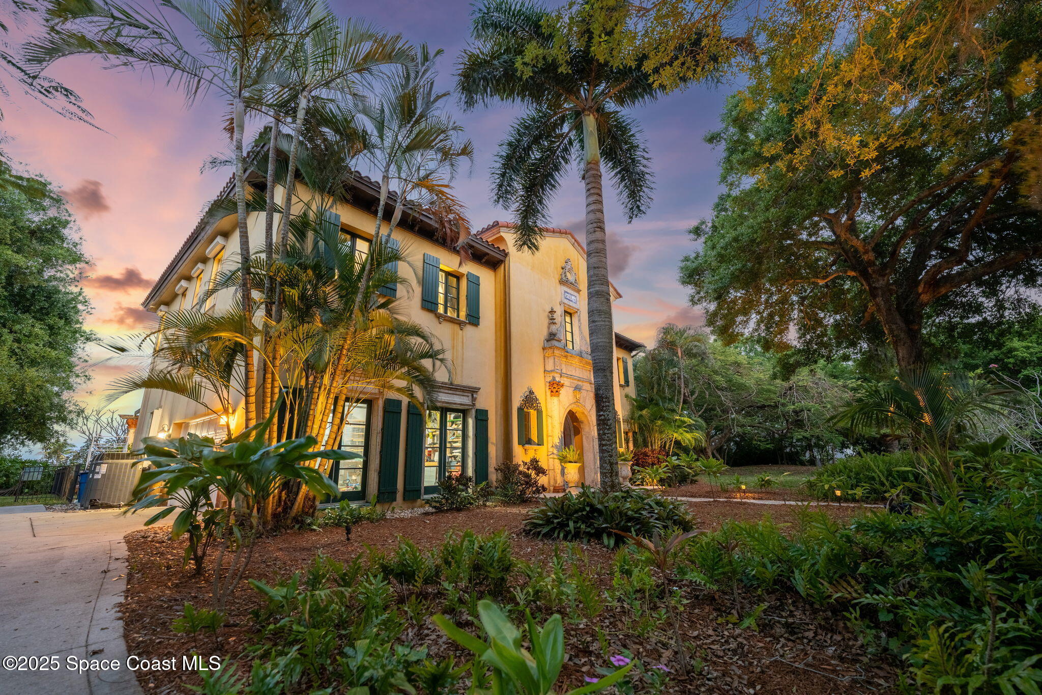 9340 South Tropical Trail Merritt Island, FL 32952 - Photo 9 of 100 33-web-or-mls-DSC03920-HDR