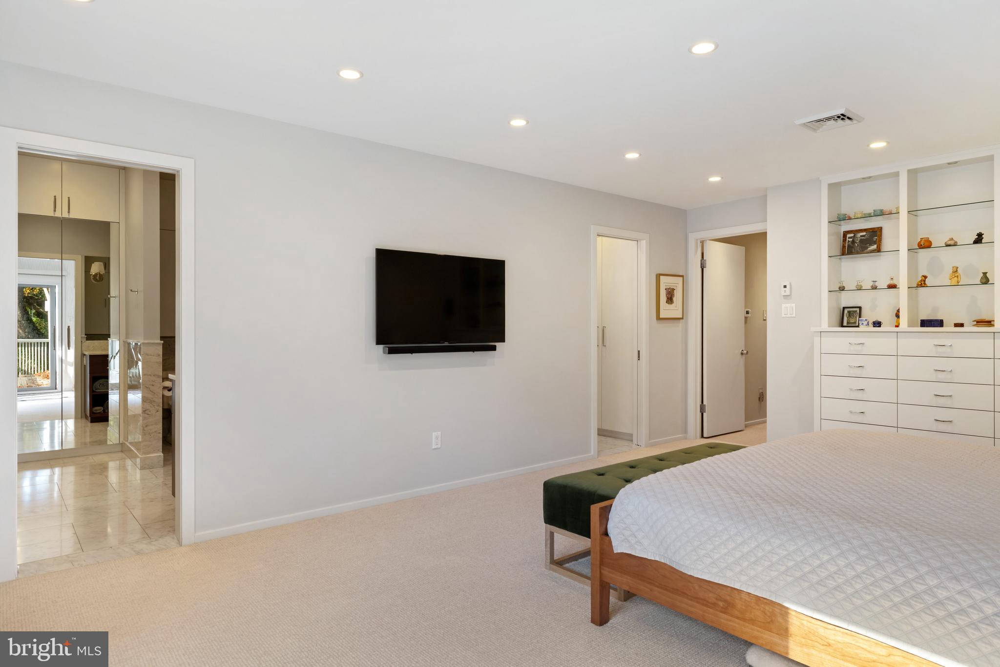 1156 Mill Rd Circle Rydal, PA 19046 - Photo 20 of 52 Primary Beroom