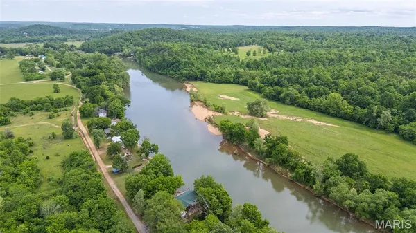 $699,900 | 1137 Riverlawn Drive, Doniphan, MO 63935