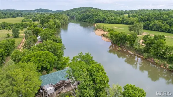 $699,900 | 1137 Riverlawn Drive, Doniphan, MO 63935