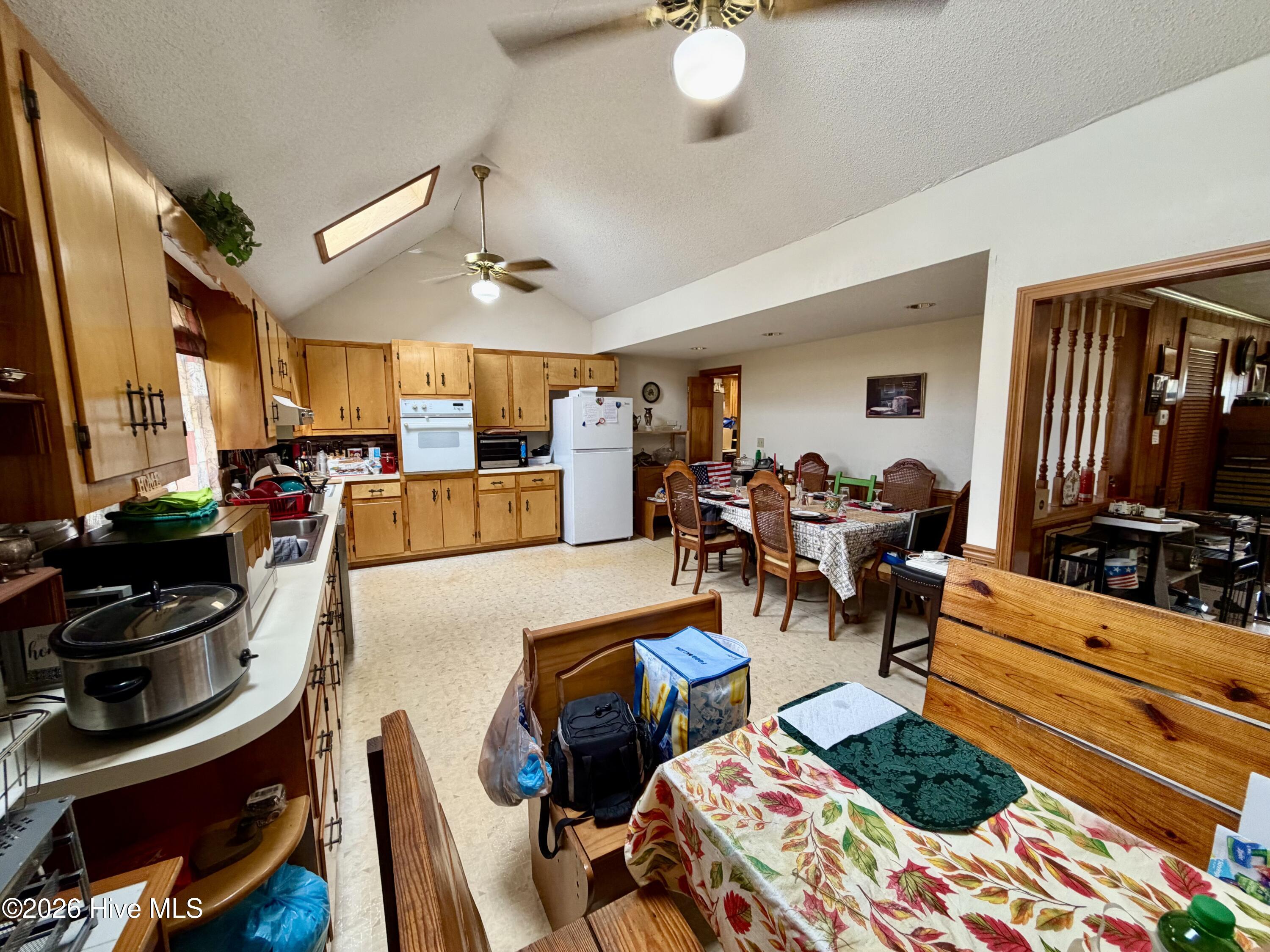1143 Double Bridge Road Elizabeth City, NC 27909 - Photo 9 of 29 East in kitchen