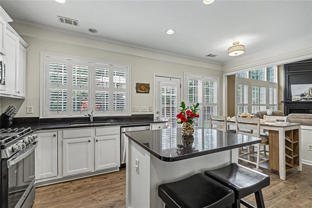 705 Berkeley Terrace Canton, GA 30115 - Photo 5 of 34
