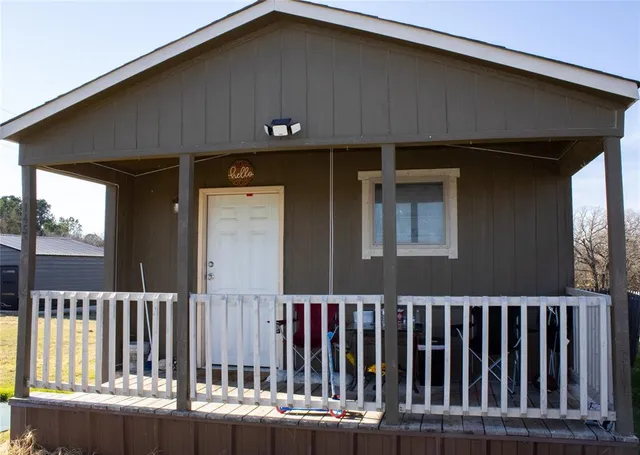 $190,000 | 145 Firefly Drive, Springtown, TX 76082