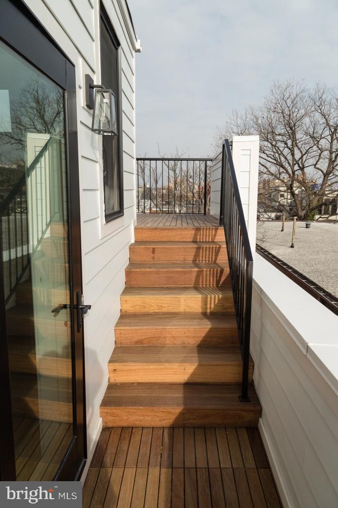 1443 Euclid Street Northwest, Unit 8 Washington, DC 20009 - Photo 18 of 20 a view of entryway