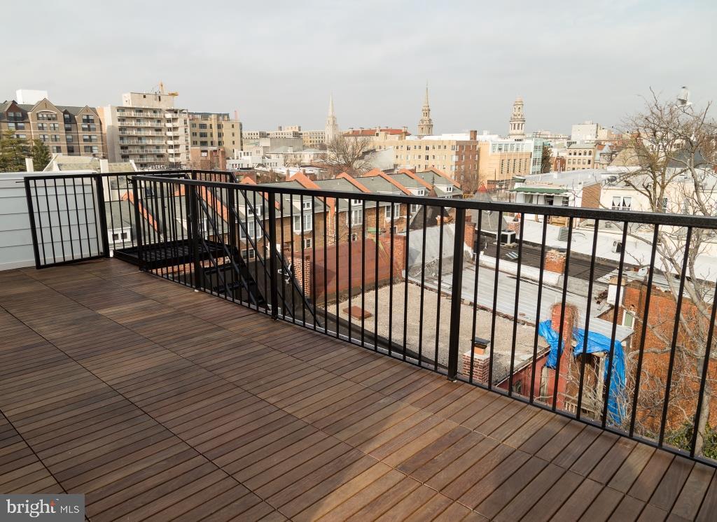 1443 Euclid Street Northwest, Unit 8 Washington, DC 20009 - Photo 19 of 20 a view of city from a balcony