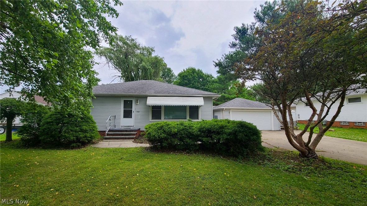 12921 Atlantic Road Strongsville, OH 44149 - Photo 2 of 23 Gallery Image 2