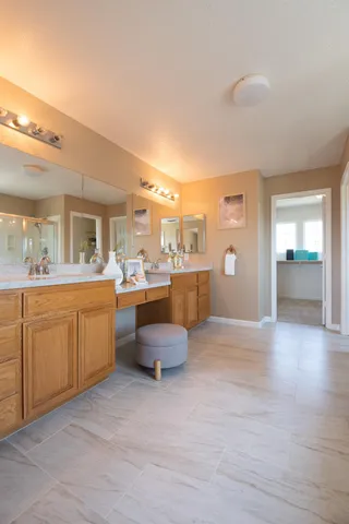 $725,000 | 1992 Valenzuela Court, Manteca, CA 95336