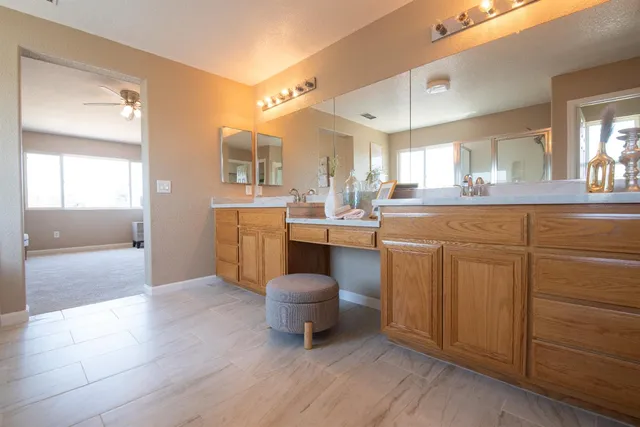 $725,000 | 1992 Valenzuela Court, Manteca, CA 95336