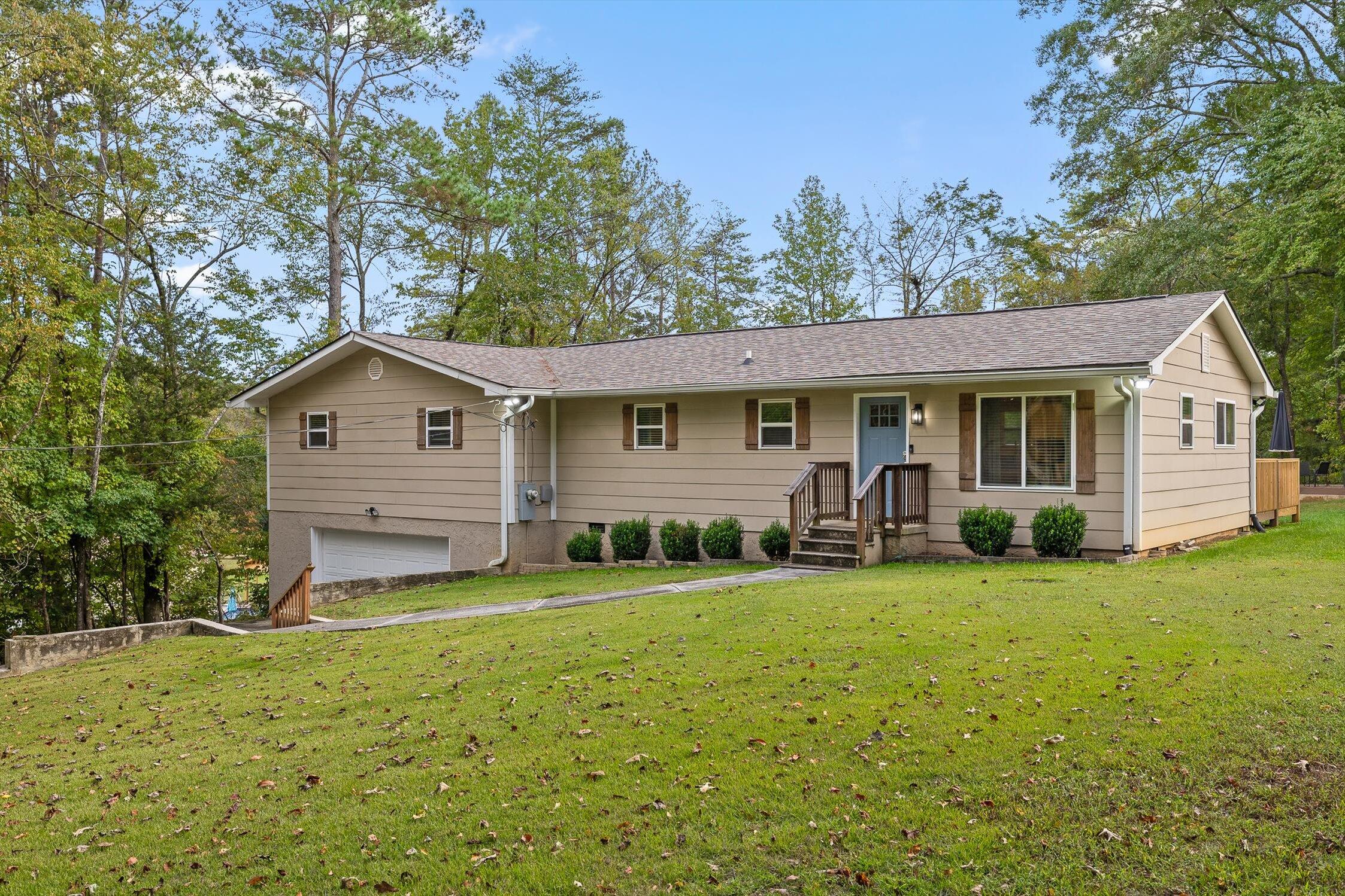 1054 Hillcrest Road Hixson, TN 37343 - Photo 2 of 76 79-Hill Crest -2