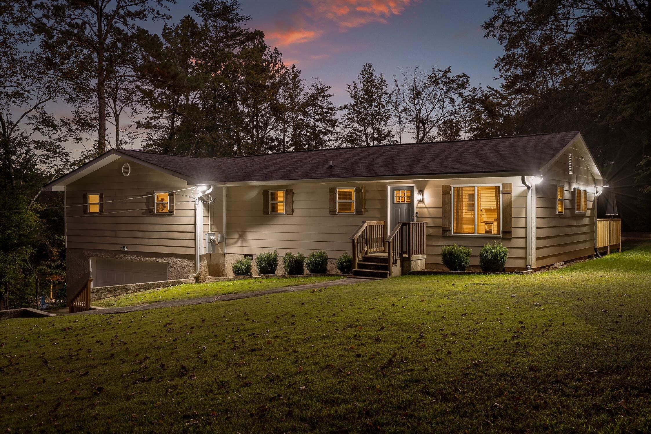1054 Hillcrest Road Hixson, TN 37343 - Photo 3 of 76 13-Hill Crest -69