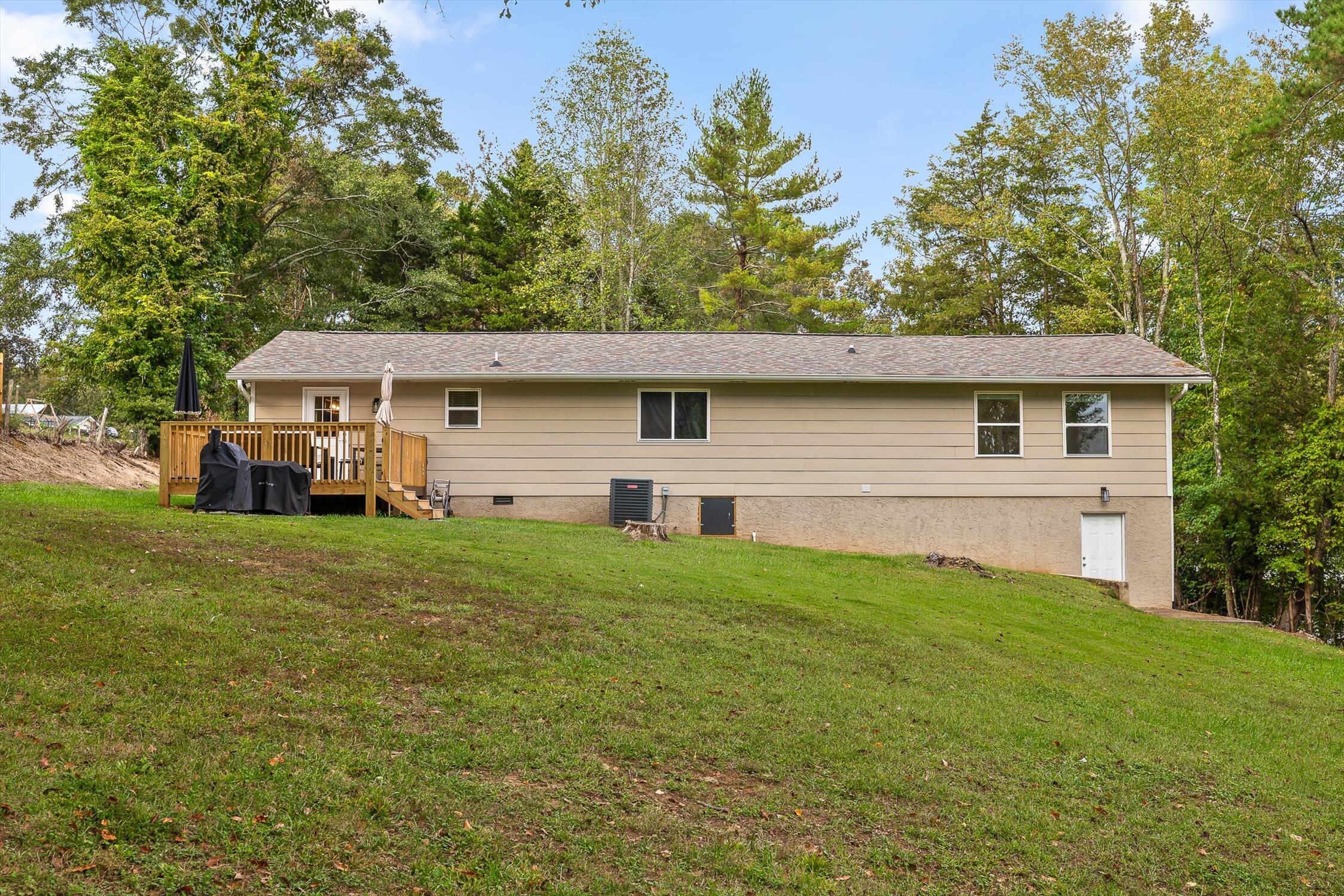 1054 Hillcrest Road Hixson, TN 37343 - Photo 38 of 76 65-Hill Crest -17