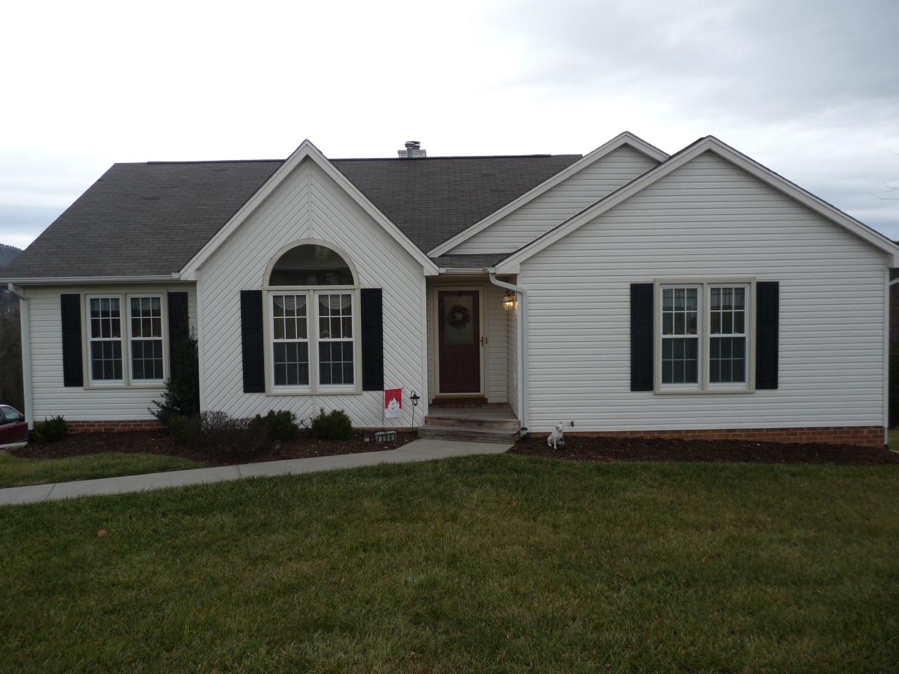 194 Jay Ridge Road Cloverdale, VA 24077 - Photo 1 of 17 Front of Home