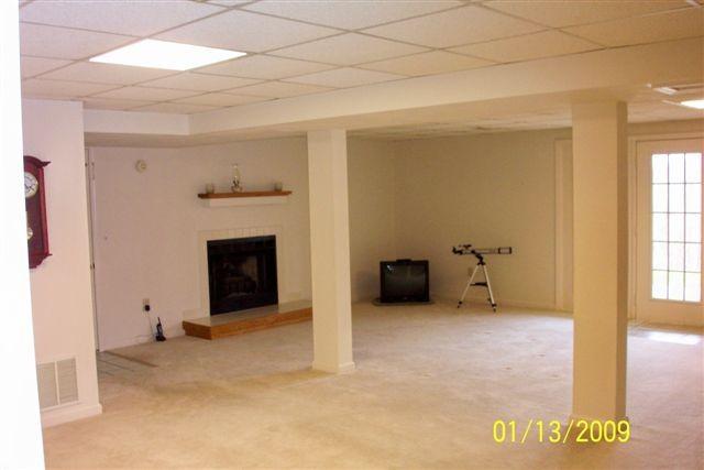 194 Jay Ridge Road Cloverdale, VA 24077 - Photo 12 of 17 Family Room