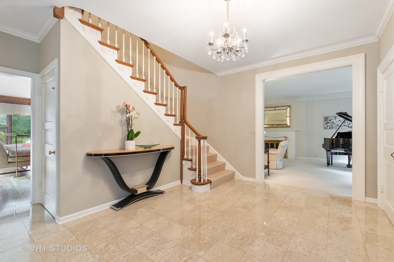 417 Pebblebrook Road Northbrook, IL 60062 - Photo 2 of 29