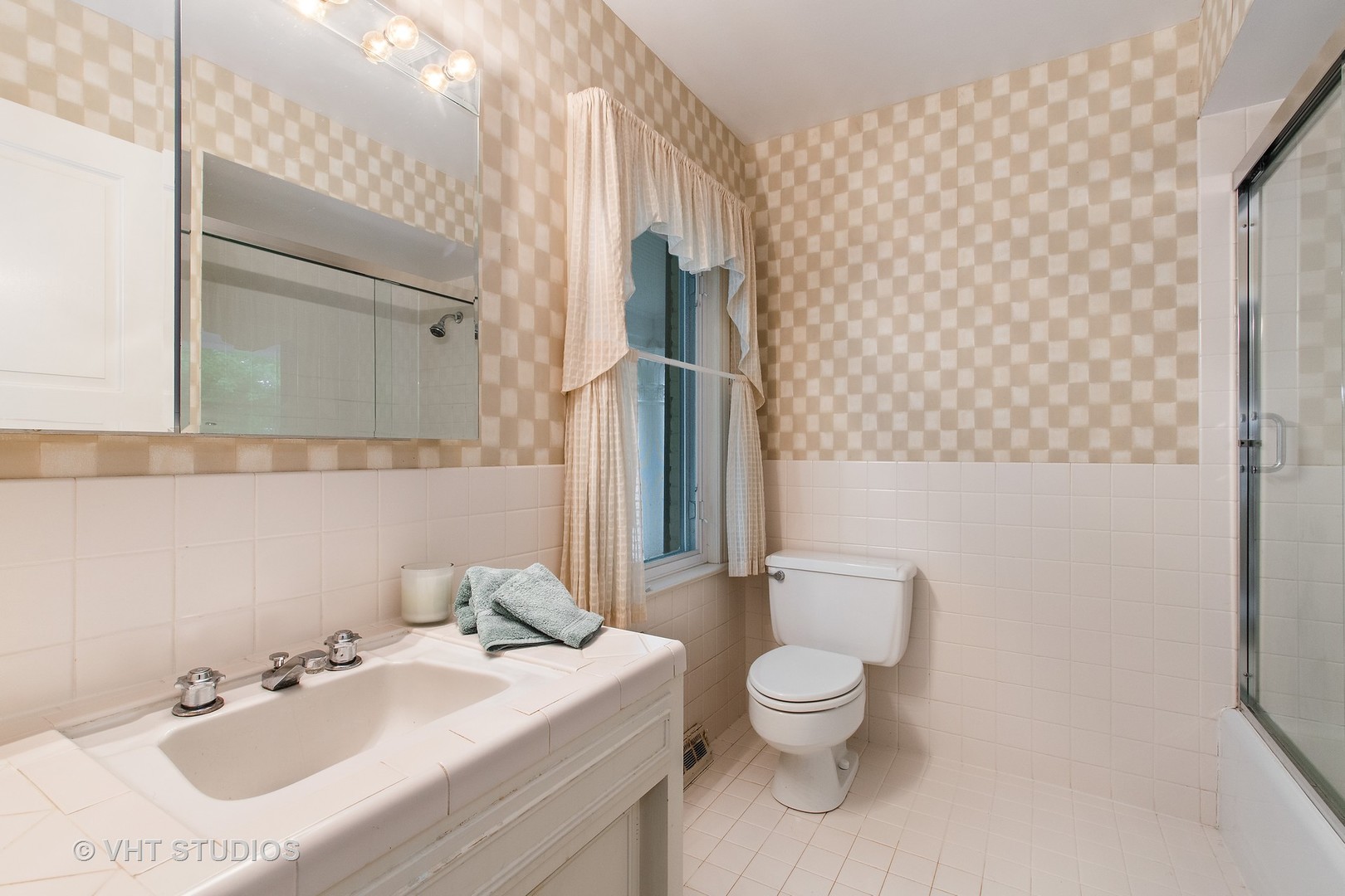 417 Pebblebrook Road Northbrook, IL 60062 - Photo 17 of 29