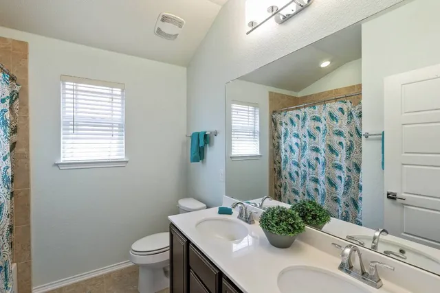 $2,000 | 404 Buttercup Creek Boulevard, Unit 19, Cedar Park, TX 78613