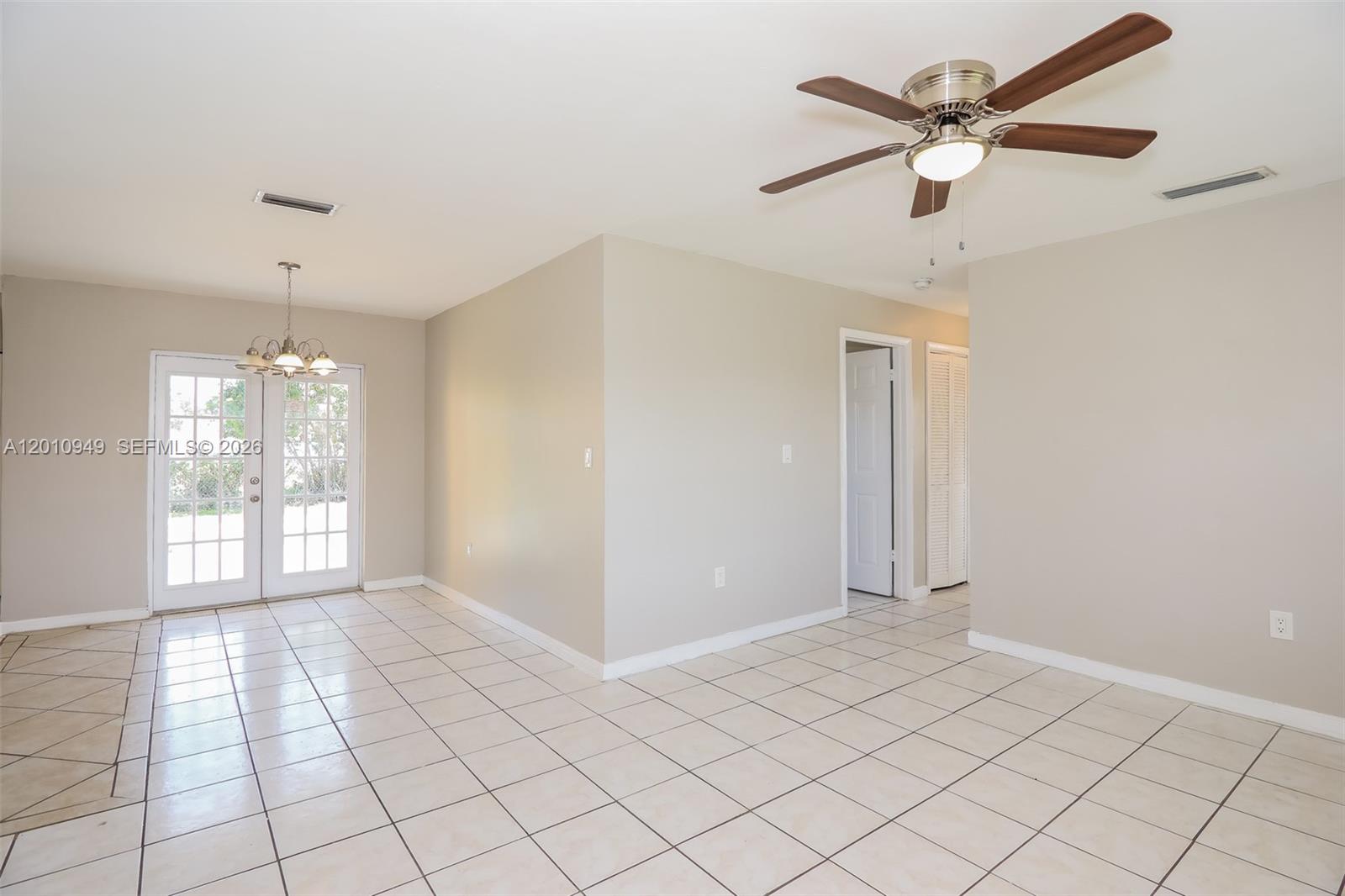 30207 Southwest 158th Place Homestead, FL 33033 - Photo 3 of 15