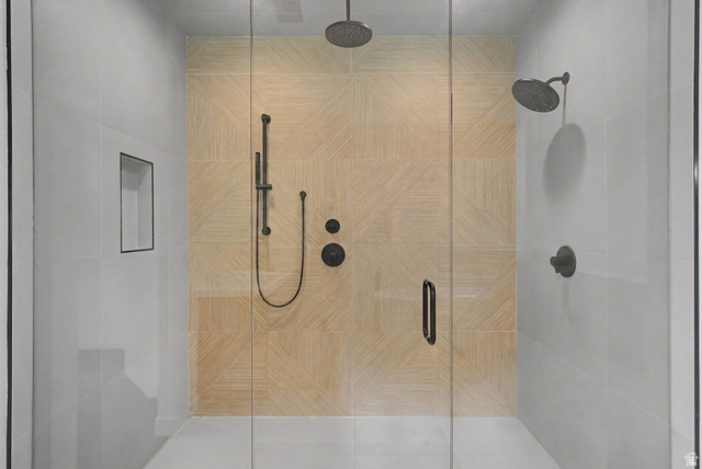 1952 South Comanche Circle Farmington, UT 84025 - Photo 28 of 52 Bathroom with a stall shower