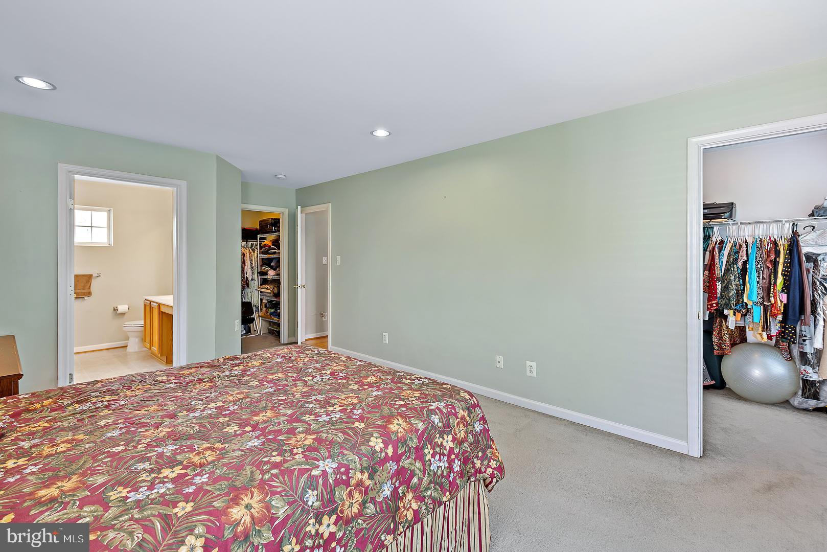 19504 Bowman Ridge Drive Germantown, MD 20874 - Photo 25 of 33 Master Bedroom