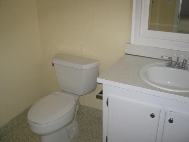 5701 Northwest 2nd Avenue, Unit 313 Boca Raton, FL 33487 - Photo 8 of 11 Bathroom