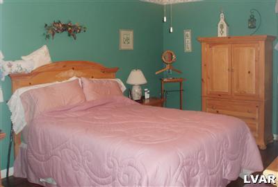 2854 Brandon Road Bethlehem, PA 18017 - Photo 6 of 13 Gallery Image 6