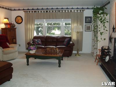 2854 Brandon Road Bethlehem, PA 18017 - Photo 8 of 13 Gallery Image 8