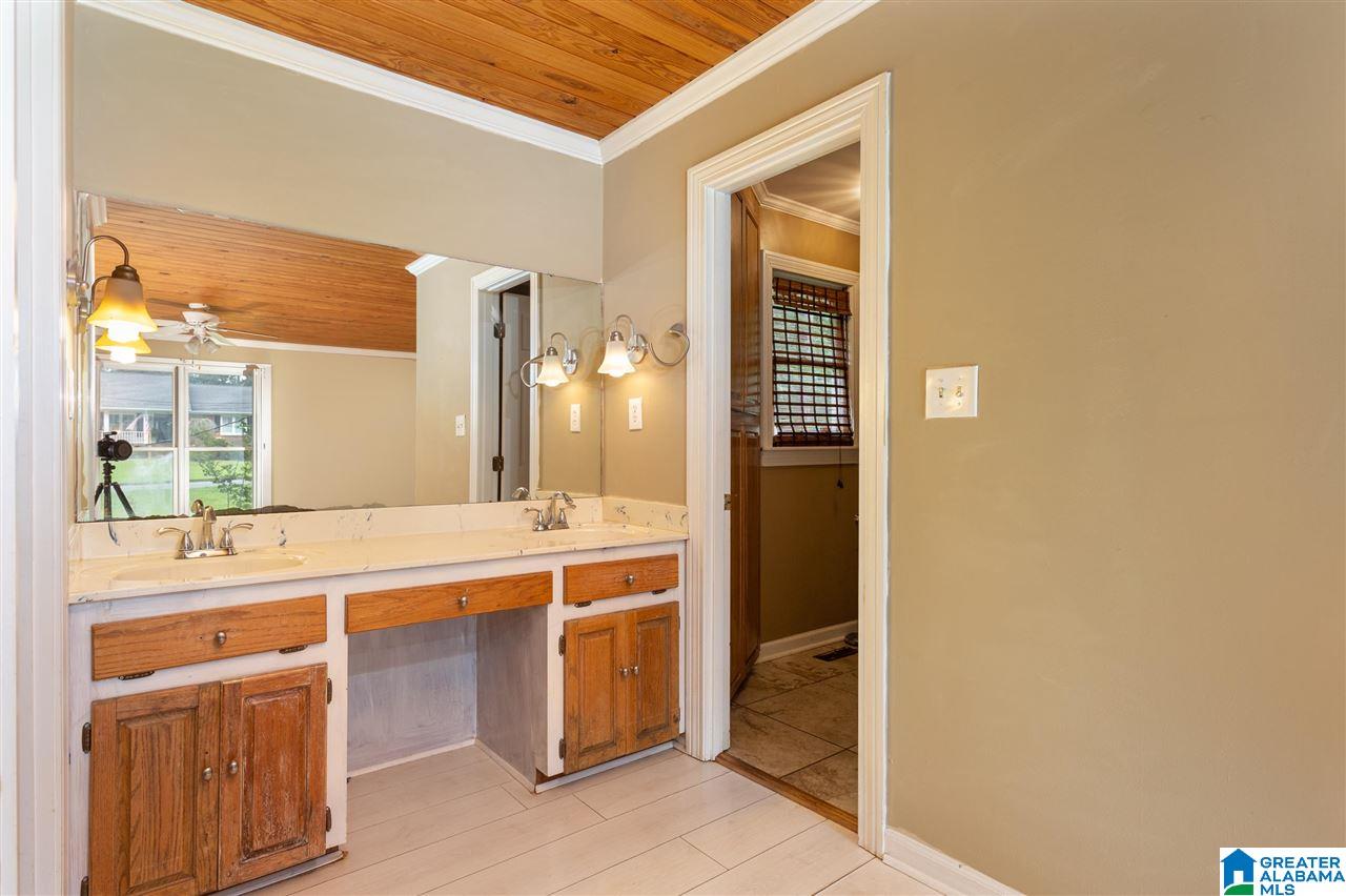 805 Nelson Road Oxford, AL 36203 - Photo 16 of 50