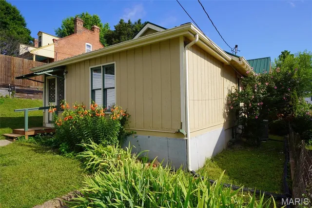 $264,900 | 130 East 2nd Street, Hermann, MO 65041