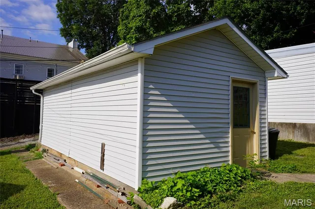 $264,900 | 130 East 2nd Street, Hermann, MO 65041