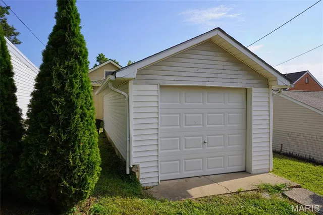 $264,900 | 130 East 2nd Street, Hermann, MO 65041