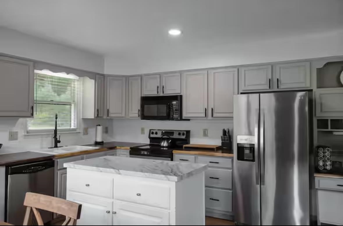 4064 Pine Grove Road Stanley, VA 22851 - Photo 11 of 35