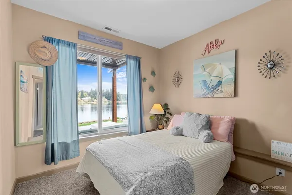 $1,325,000 | 3538 Long Lake Drive Southeast, Lacey, WA 98503