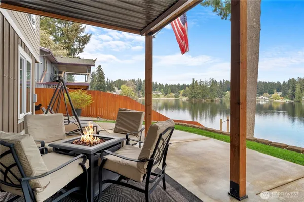 $1,325,000 | 3538 Long Lake Drive Southeast, Lacey, WA 98503