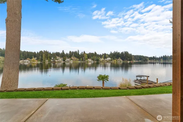 $1,325,000 | 3538 Long Lake Drive Southeast, Lacey, WA 98503