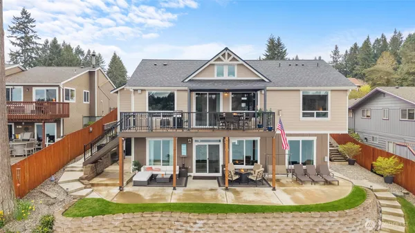 $1,325,000 | 3538 Long Lake Drive Southeast, Lacey, WA 98503
