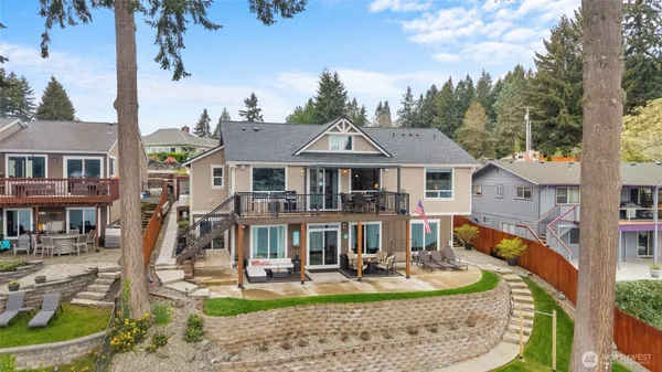 $1,325,000 | 3538 Long Lake Drive Southeast, Lacey, WA 98503