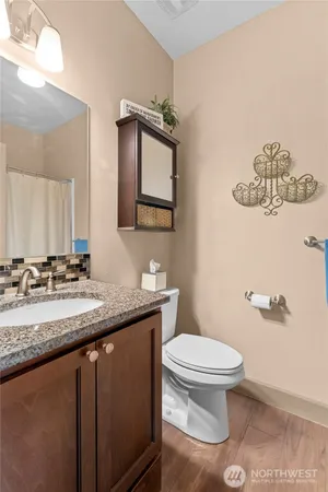 $1,325,000 | 3538 Long Lake Drive Southeast, Lacey, WA 98503