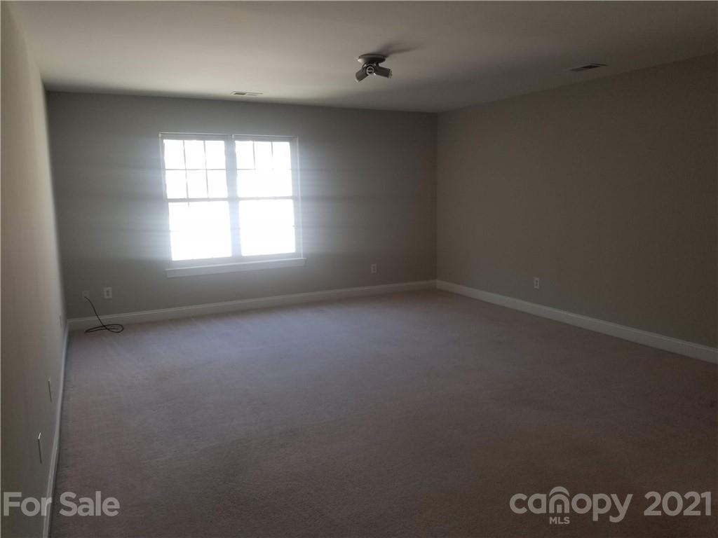 11409 Woodfire Road Charlotte, NC 28269 - Photo 16 of 20