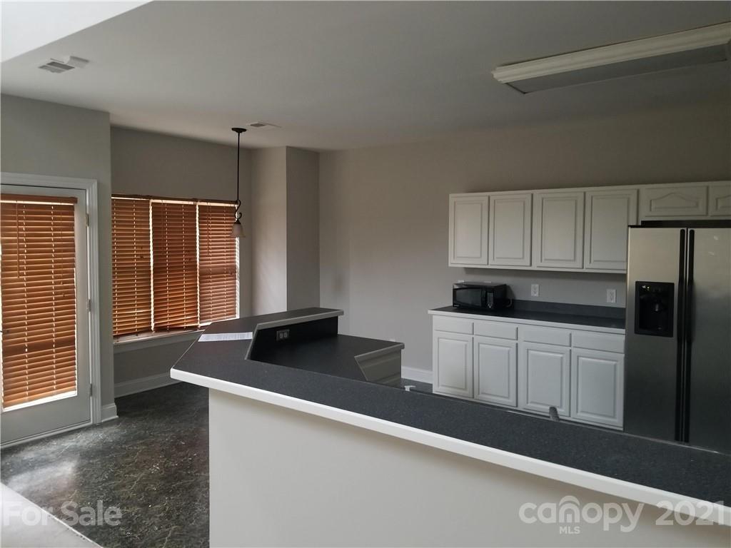 11409 Woodfire Road Charlotte, NC 28269 - Photo 10 of 20