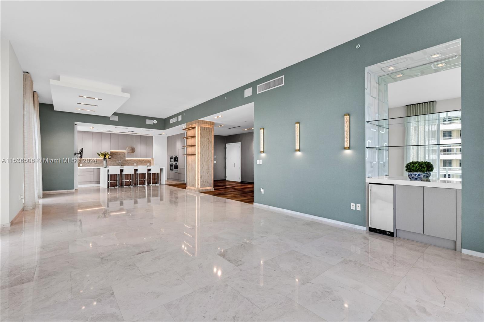 900 Brickell Key Boulevard, Unit 1002 Miami, FL 33131 - Photo 13 of 94