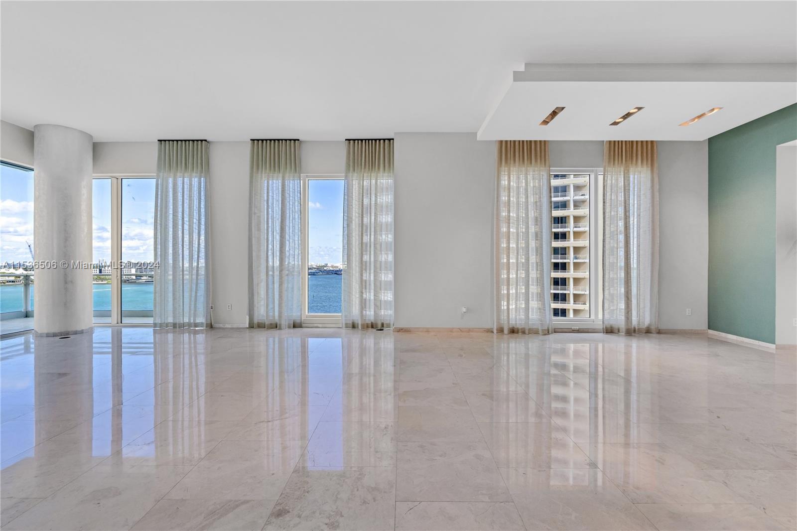 900 Brickell Key Boulevard, Unit 1002 Miami, FL 33131 - Photo 19 of 94