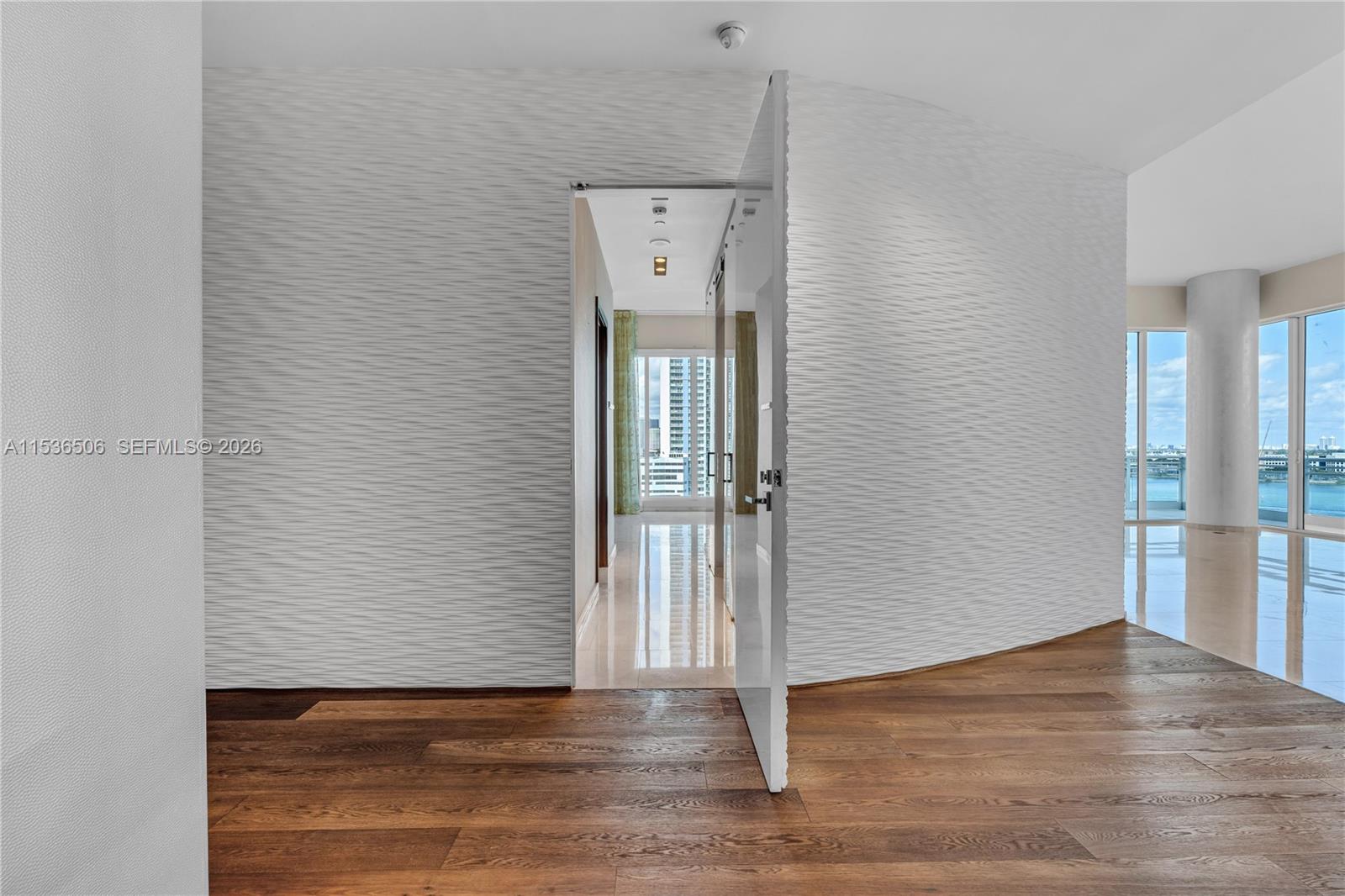 900 Brickell Key Boulevard, Unit 1002 Miami, FL 33131 - Photo 30 of 87