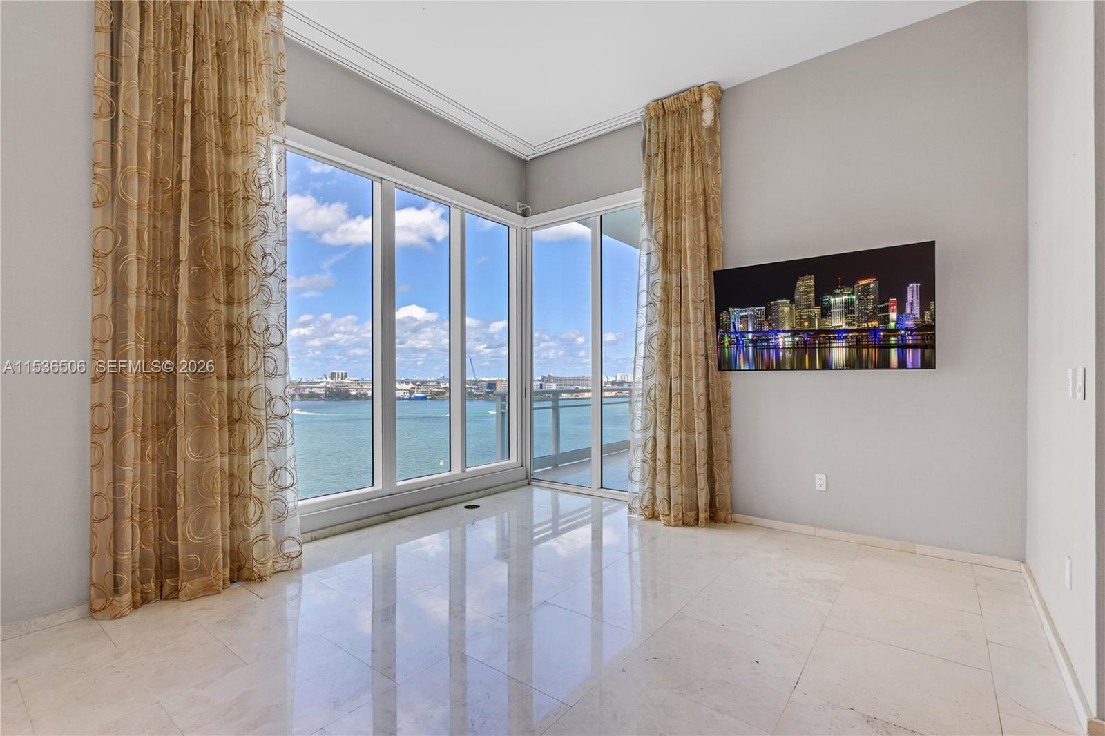 900 Brickell Key Boulevard, Unit 1002 Miami, FL 33131 - Photo 31 of 87
