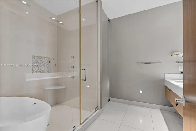 a view of livingroom with furniture and window