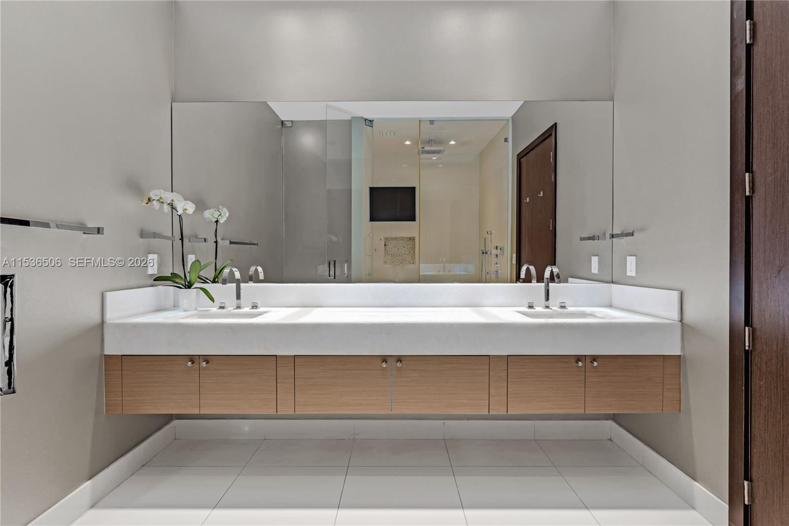 900 Brickell Key Boulevard, Unit 1002 Miami, FL 33131 - Photo 36 of 87