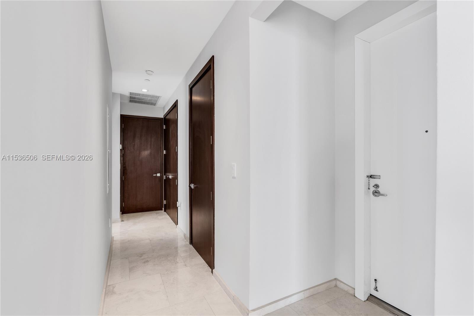 900 Brickell Key Boulevard, Unit 1002 Miami, FL 33131 - Photo 40 of 87