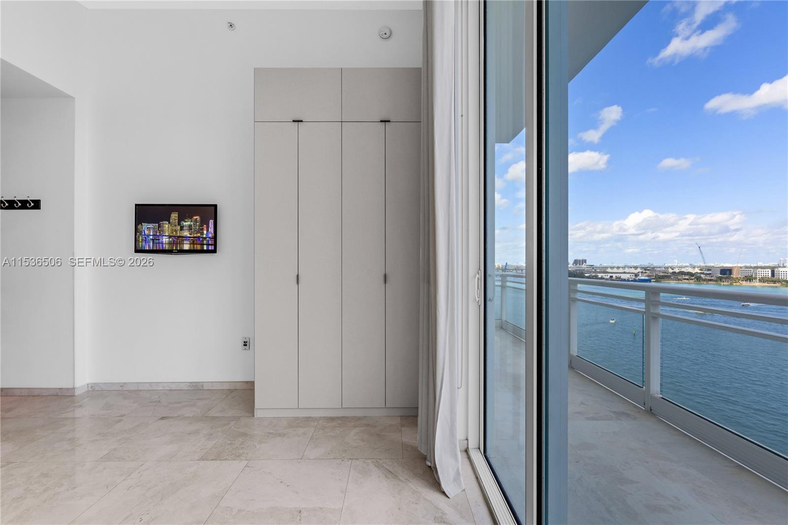 900 Brickell Key Boulevard, Unit 1002 Miami, FL 33131 - Photo 45 of 87