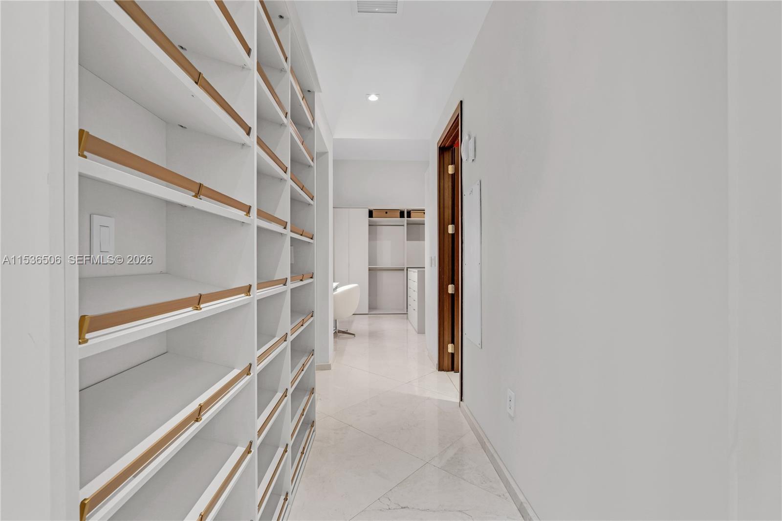 900 Brickell Key Boulevard, Unit 1002 Miami, FL 33131 - Photo 47 of 87