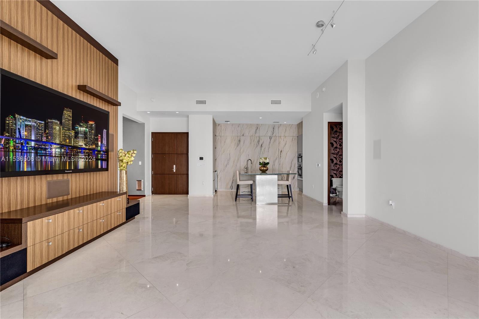 900 Brickell Key Boulevard, Unit 1002 Miami, FL 33131 - Photo 55 of 94